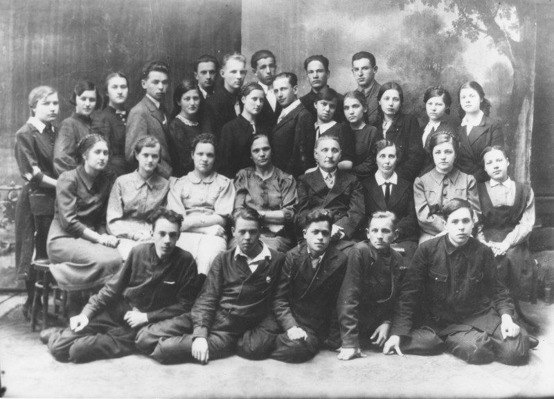 10Б класс 4-й средней школы. Июнь 1941 года.